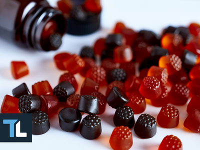 Creatine Gummies vs Powder | Pros and Cons for Each