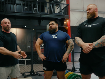 Ultimate Deadlift Guide: Insights from the World’s Strongest Lifters