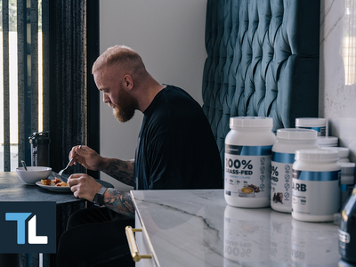 6 Foods to Avoid When Building Muscle (& What to Eat Instead)